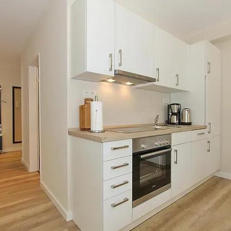 Stern Stern 04 公寓 *